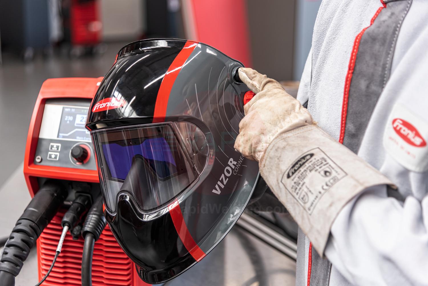 42,0510,0312  Fronius - Vizor Connect Bluetooth Enabled Auto Darkening Welding Helmet, Shade 5-12